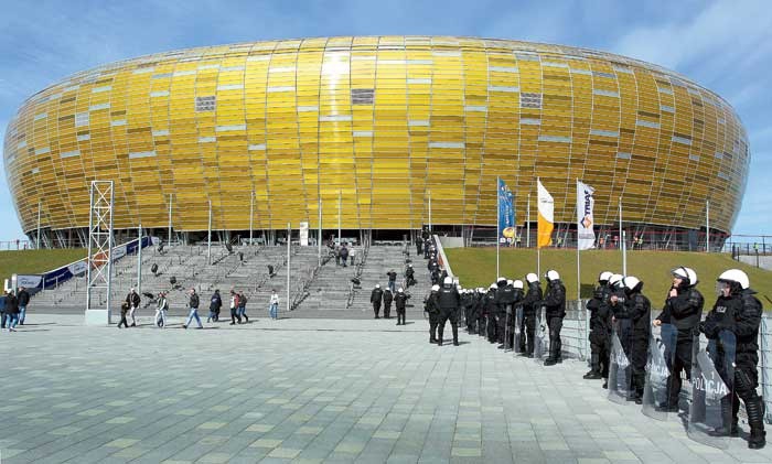 Bezpieczne stadiony