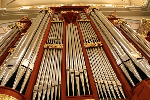 Czas na dobrą muzykę w kościołach