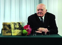 Profesor  był m.in. autorem książki o swoim ojcu, wybitnym uczonym, dyplomacie, żołnierzu Legionów Polskich