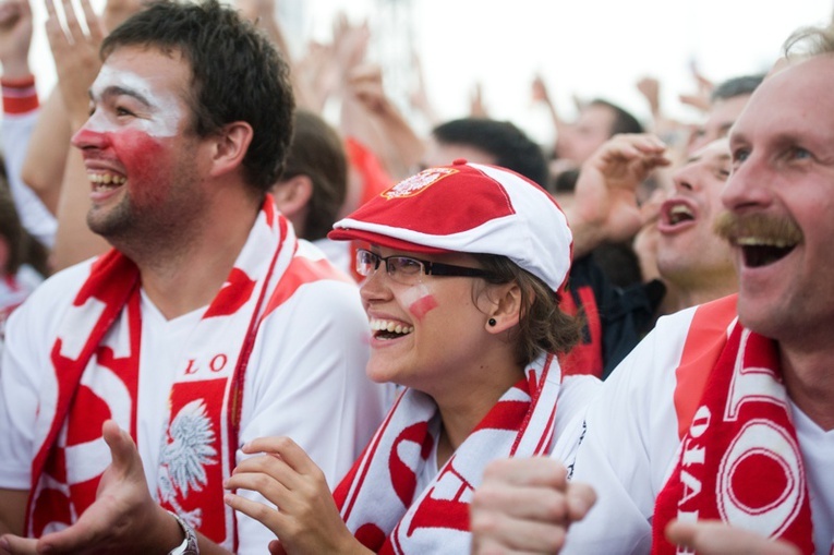 Warszawa kibicowała