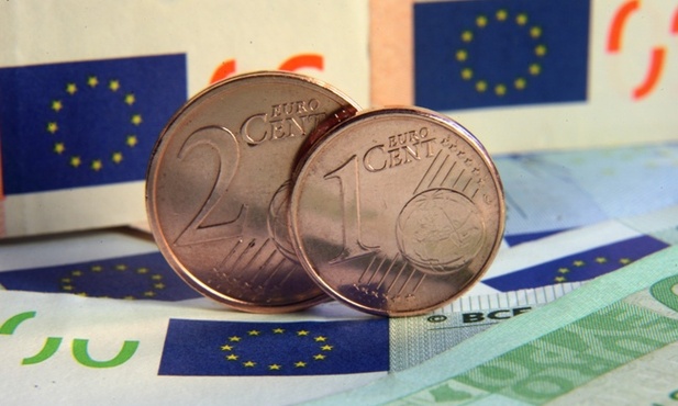 PE: Uwspólnotowić dług eurostrefy