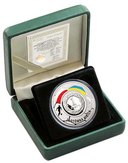 Tylko 2012 „złotówek kibica” – pamiątkowych numizmatów – wybito z okazji piłkarskiego święta. Każda posiada  certyfikat 