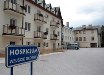 Hospicja nie będą jak firmy