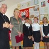 abp. Wojciech Ziemba z członkami SKC z Butryn