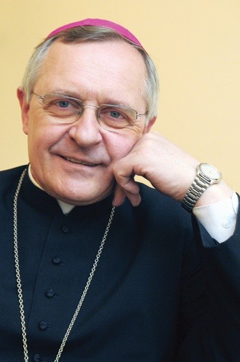  Bp Edward Dajczak jest od kilku kadencji delegatem episkopatu ds. krajowego duszpasterstwa nauczycieli 