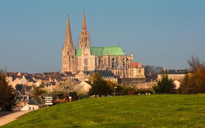 Katedra w Chartres – rewolucjoniści francuscy zamierzali ją zburzyć