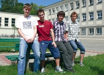  Od lewej: Sebastian Turek, Piotr Czukwiński, Jakub Wolak i Damian Węgliński