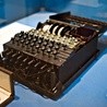  Na zdjęciu maszyna szyfrująca Enigma ze zbiorów MT