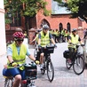  Pół setki rowerzystów wyruszyło spod koszalińskiej katedry. Z pozostałymi pielgrzymami na rowerach z całej diecezji spotkają się w Skrzatuszu