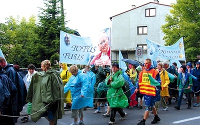 Błękitna jest grupą samowystarczalną