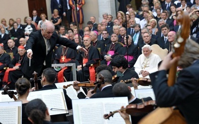 Papież: Symfonia pokoju nie ukończona