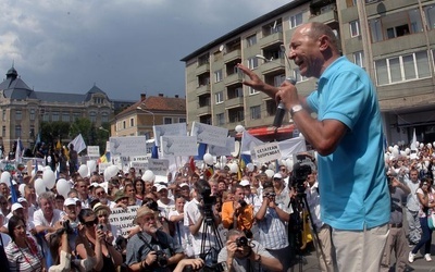 Zawieszony prezydent Basescu mówi o "zamachu stanu"