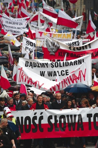 Jeden z licznych wieców  w obronie Telewizji Trwam (Katowice) 