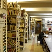 Złapać w sieć biblioteki