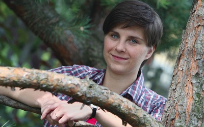  Anna Jastrzembska pasjonuje się muzyką liturgiczną i poezją śpiewaną, współtworzy kwartet słowno-muzyczny