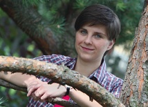  Anna Jastrzembska pasjonuje się muzyką liturgiczną i poezją śpiewaną, współtworzy kwartet słowno-muzyczny