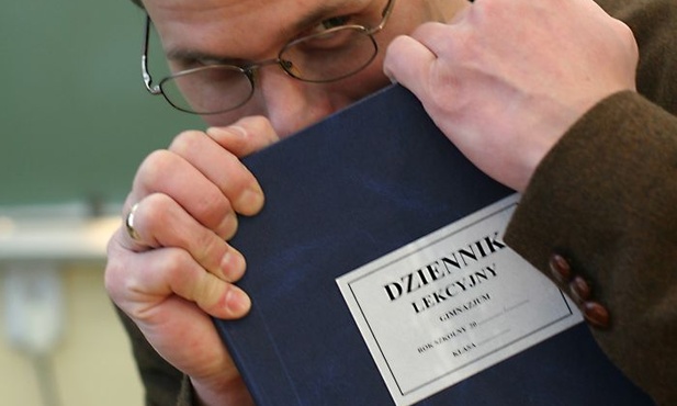 "Dośc szybko" ws. wynagrodzeń nauczycieli