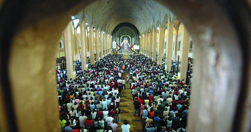 Filipińczycy dziękowali Bogu ...