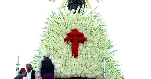 Matka Boża w kwiatach