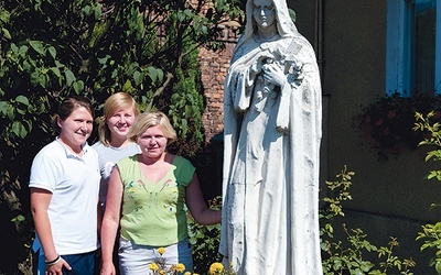  Rodzina Sokołowskich jest silnie związana ze swoją rzeźbą mniszki z Lisieux