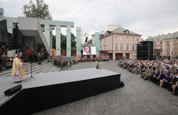 Bp Guzdek: Miarą wolności jest gotowość do służby