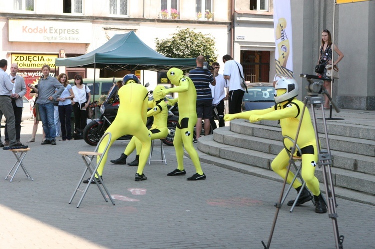 Absolutnie Bezpieczni - happening w Katowicach