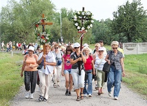 Co roku 1 sierpnia do Miedniewic pielgrzymują pątnicy ze Skierniewic, Sochaczewa, Żyrardowa, Błonia i Łowicza