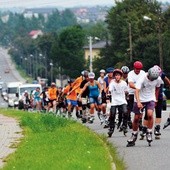 270 kilometrów przed cudowny wizerunek Madonny pokonują w cztery dni. Podobno niezapomniane przeżycie...