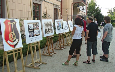 Historie opisane w komiksach przyciągały uwagę mieszkańców