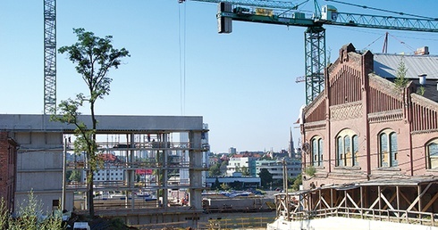 Nowa siedziba Muzeum Śląskiego jest budowana na terenie dawnej kopalni „Katowice” (stan z 9 sierpnia br.)