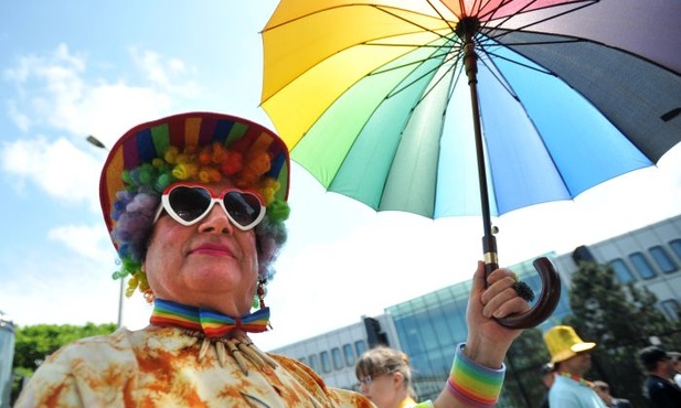 Paradom gejowskim "niet" przez 100 lat