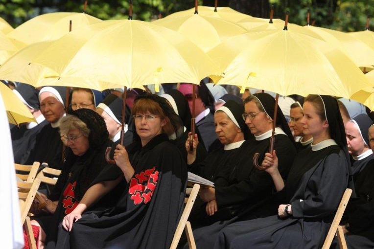Pielgrzymka kobiet do Piekar Śląskich 19.08.2012