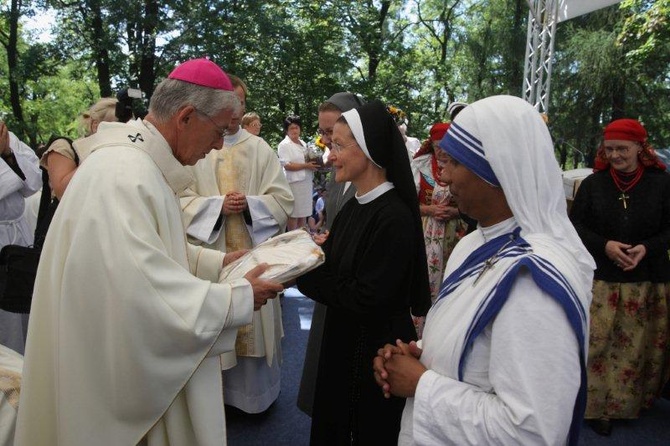 Pielgrzymka kobiet do Piekar Śląskich 19.08.2012