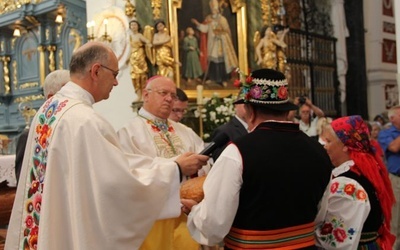 Dożynki w parafii katedralnej w Łowiczu