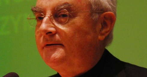 Abp Hoser o atakach na lekarzy