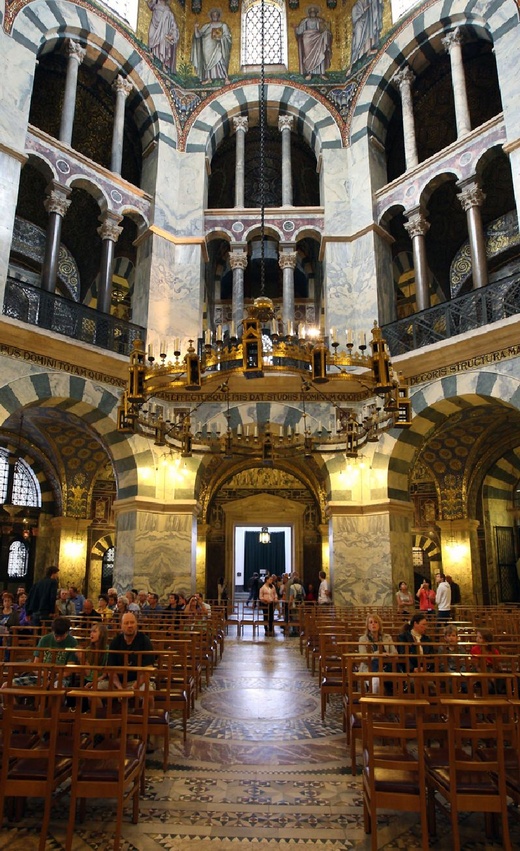 Europa Katedr: Katedra w Akwizgranie