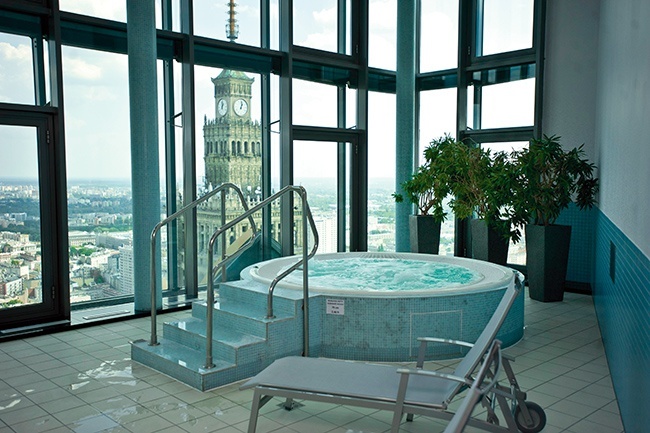Jacuzzi  na ostatnim piętrze hotelu InterContinental 