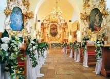 Kościół w Jaryszowie przystrojony na jubileusz 
