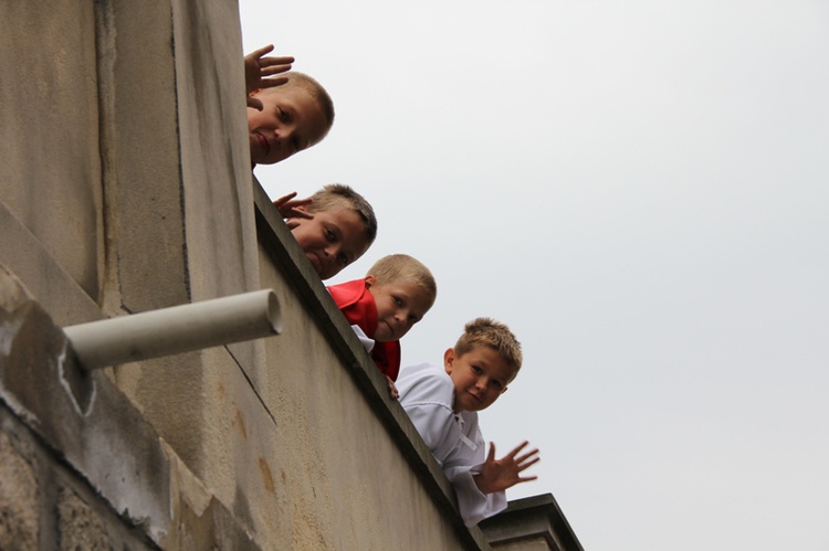 Ministranci w Piekarach Śląskich