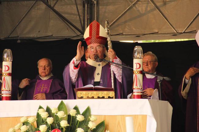 Uroczystości pod Pomnikiem Obrońców Poczty Polskiej w Gdańsku