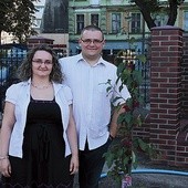Anna i Michał wybierają biblijne podpowiedzi w kierowaniu życiem swojej rodziny