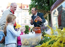 Targi cieszą się niesłabnącym powodzeniem. To zaintereso-wanie idzie jednak w parze z lekceważe-niem tego szlachetnego hobby 