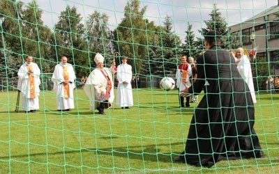 Pierwszy strzał na bramkę