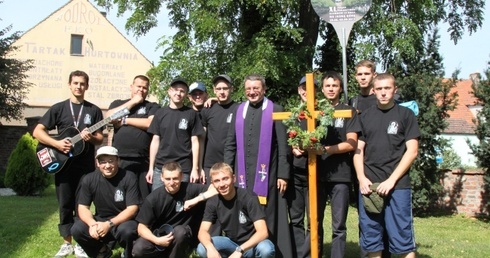 Grupa w czasie pierwszego postoju w Kiełczowie