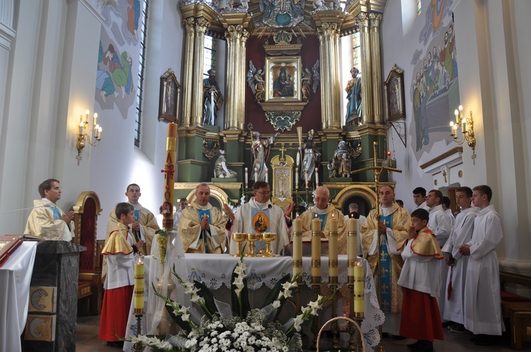 Rozpoczęcie peregrynacji obrazu MB Borzęcińskiej