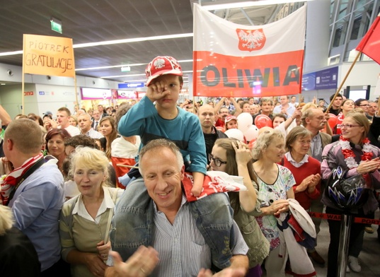 Entuzjastyczne powitanie paraolimpijczyków