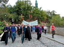 Pielgrzymi kultywują dawne pątnicze tradycje