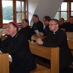 Spotkanie proboszczów neoprezbiterów z biskupem A. Jeżem
