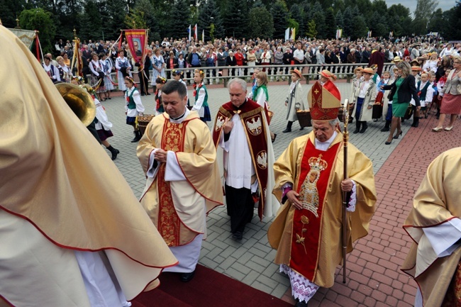 Diecezjalne dożynki w Kałkowie