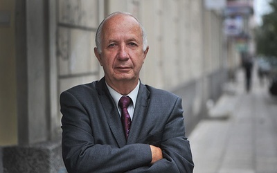 Prof. Wojciech Materski historyk, m.in. współautor edycji źródeł nt. zbrodni katyńskiej pt. „Katyń, Dokumenty zbrodni”, członek polsko--rosyjskiej Grupy ds. Trudnych, pracownik Instytutu Studiów Politycznych PAN